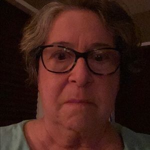 Meet your Posher, Dena